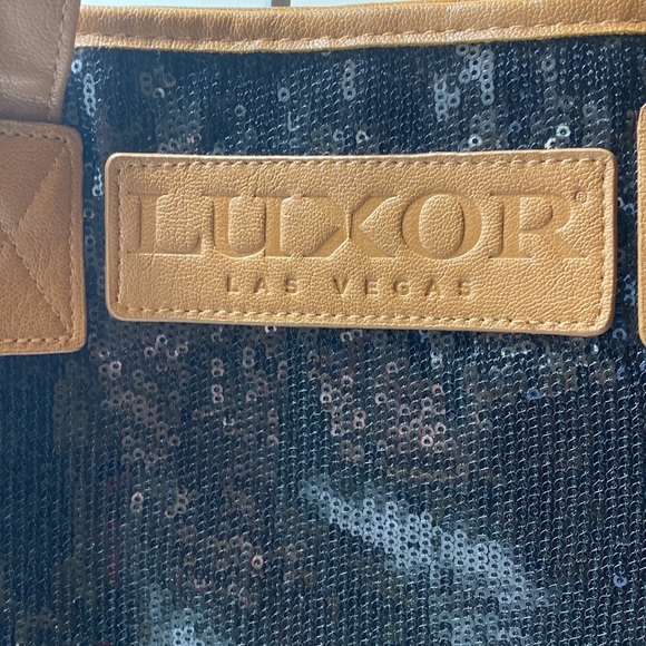 LUXOR LAS VEGAS TOTE - Picture 3 of 8
